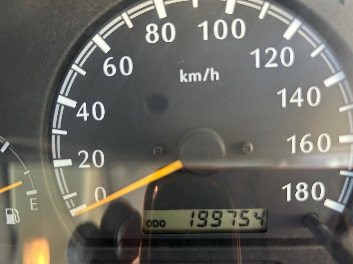 NISSAN ELGRAND HIGHWAY STAR 3.2 TDI AUTO SPANISH RHD IN SPAIN 124K 8 SEATS 1997